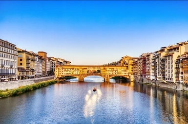 Ponte Vecchio :le celebre pont de la ville de Florence
